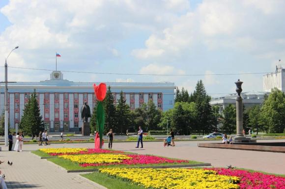 В правительстве Алтайского края установят бронированные окна