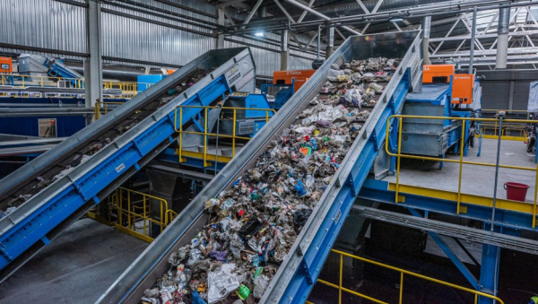 Власти Алтая нашли новые места размещения и переработки всего барнаульского мусора