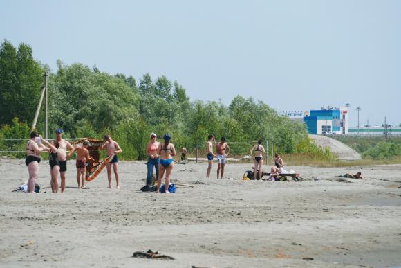 10 июня начнет свою работу городской пляж на острове Помазкин