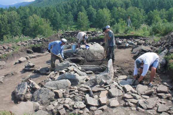 Алтайские археологи нашли захоронение "Ромео и Джульетты"?