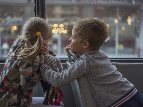 На алтайской трассе опрокинулся автобус с 34 детьми