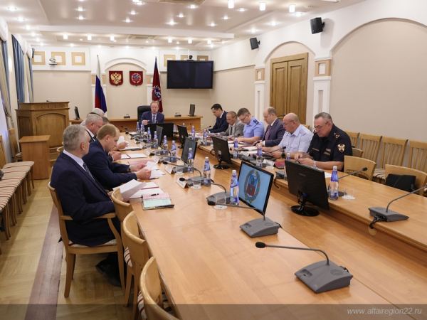 В Правительстве Алтайского края обсудили актуальные задачи по противодействию терроризму