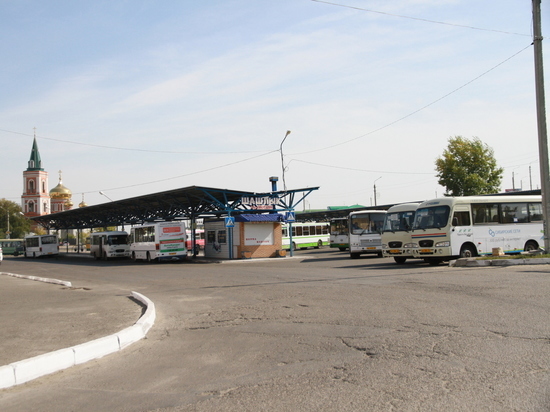 Жители Барнаула вновь жалуются на расписание автобусов