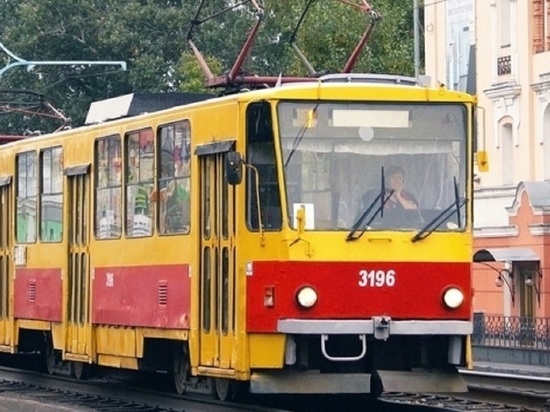Трамвай сбил женщину в Барнауле