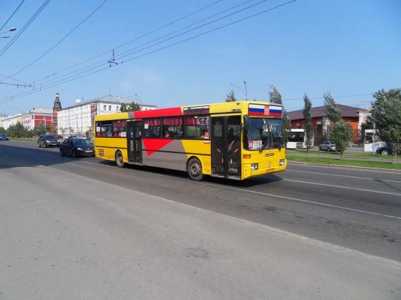 Власти Барнаула считают, что городу нужно брать транспорт в свои руки