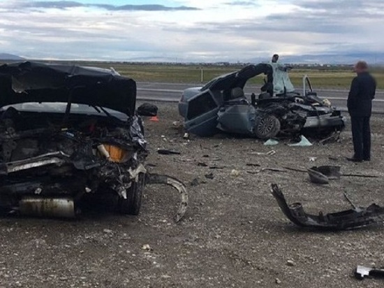 Жесткая авария на алтайской трассе унесла жизнь 23-летнего парня