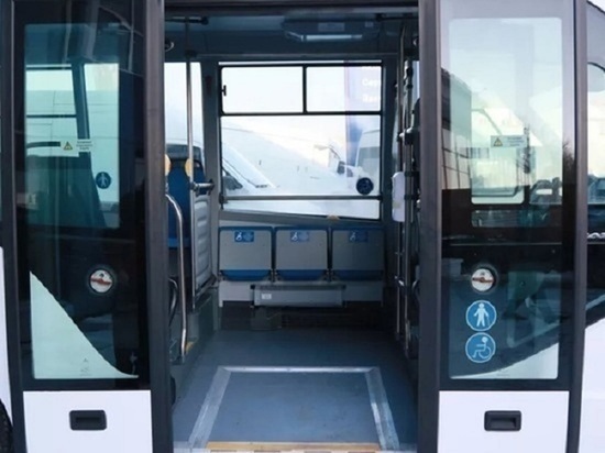 В Барнауле загорелся автобус с 20 пассажирами в салоне