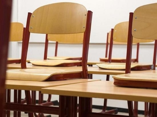 Соцсети: учеников алтайской школы эвакуировали из-за неизвестного вещества