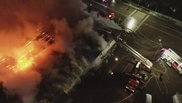 Сильнейший пожар охватил ночной клуб в Костроме. Сколько жизней унесла трагедия, при чем здесь петарда и «Хромая лощадь»