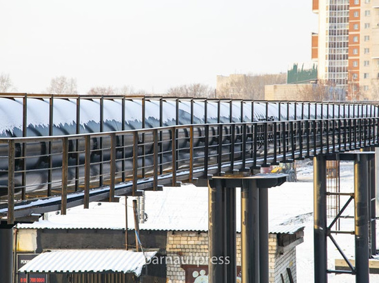 Мост на Новом рынке в Барнауле обещают сдать в срок