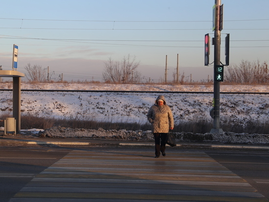 На федеральных дорогах Алтайского края пять пешеходных переходов оборудовали светофорами