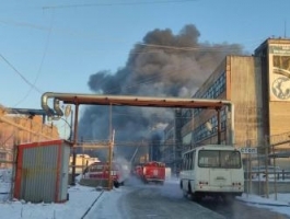 В Барнауле на Шинном заводе произошел пожар