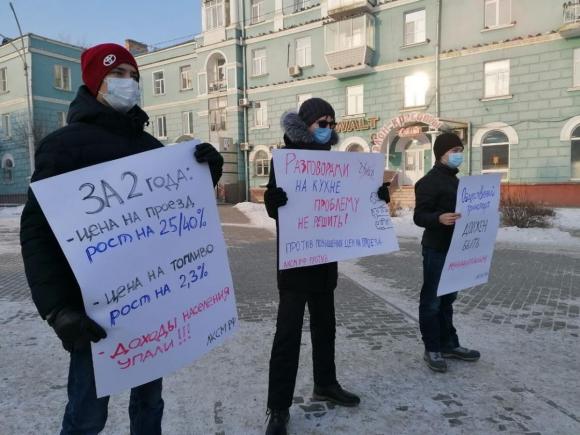 В Барнауле собирают подписи против повышения цен на проезд