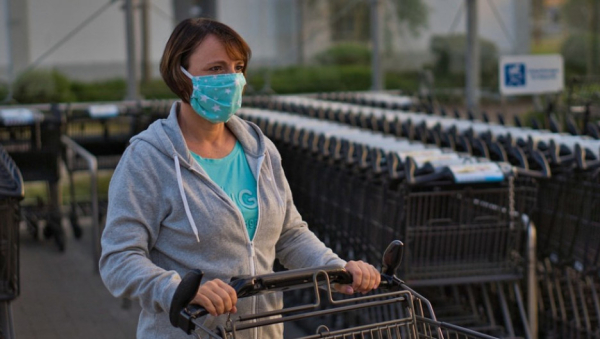 В Алтайском крае ввели ограничения из-за высокой заболеваемости гриппом — кто теперь должен ходить в маске