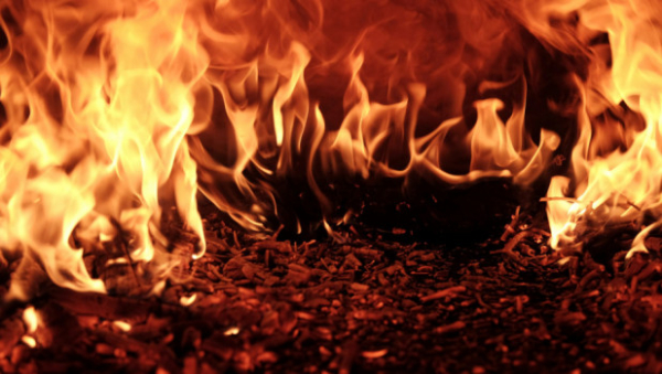 Неудачно запущенный фейерверк стал причиной пожара в новогоднюю ночь в Новосибирске