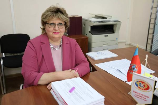 Еще одна выдвиженка на пост губернатора Алтайского края сдала документы в избирком
