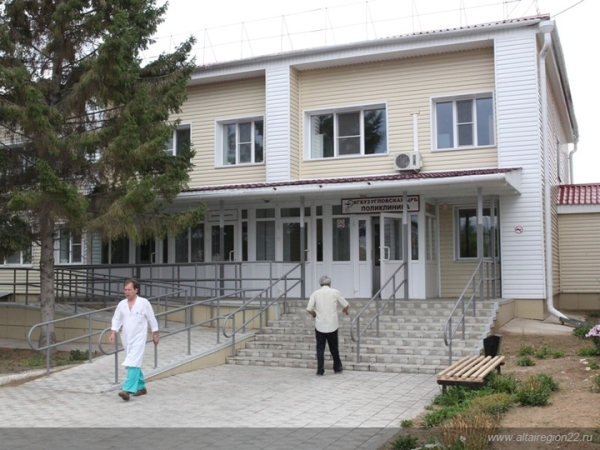 Как молодые медики работают в алтайских селах по программе «Земский доктор»