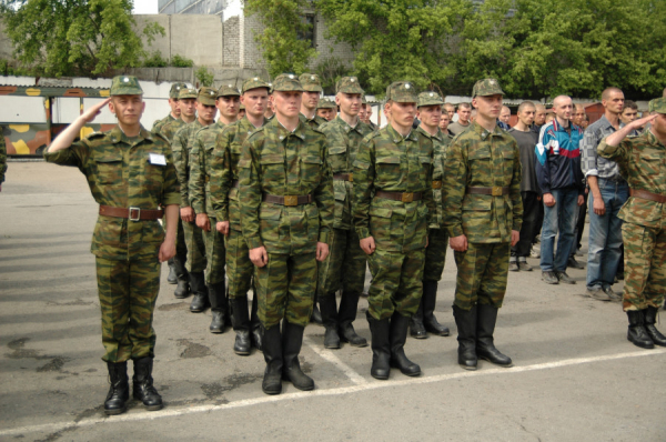 Тревожные поправки и подготовка к чему-то большему. Как изменится служба в армии в России