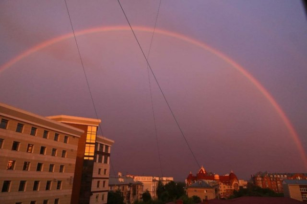 В небе над Барнаулом сфотографировали невероятно красивую радугу