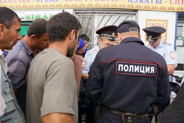 В Новосибирске против полицейских возбудили дела о незаконной миграции