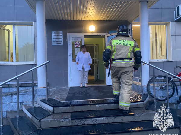 Более 70 человек эвакуировали из больницы №3 в Новосибирске
