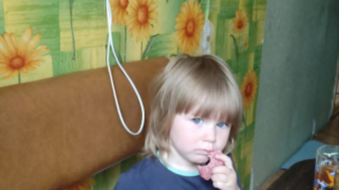 Двухлетняя девочка пропала в Санкт-Петербурге