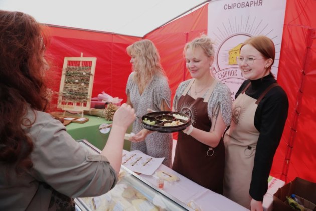 Гастротуристический фестиваль «В Сибири – есть!» открылся в Новосибирске
