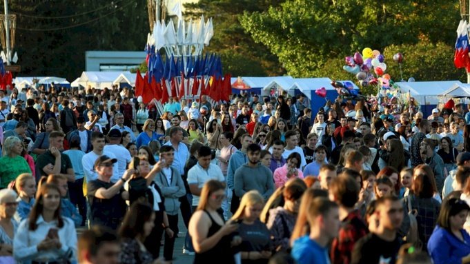 Какие звезды приедут в Барнаул на День города и что можно будет посмотреть