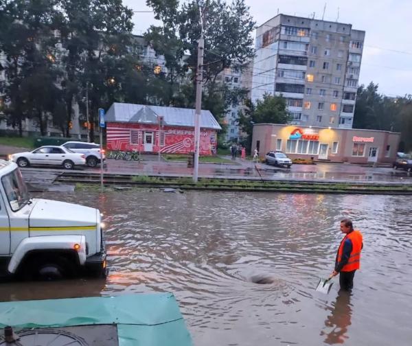 Миллионные вливания не спасли от потопа проблемную улицу в Барнауле