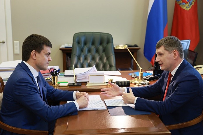 Министр экономики РФ посетил Красноярск для обсуждения развития региона