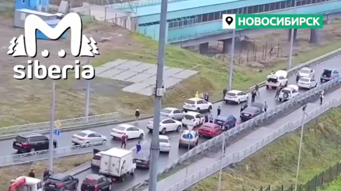 Новосибирцы устроили забастовку, потому что им закрыли короткую дорогу