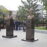 Первый бюст погибшему герою СВО установили в Алтайском крае