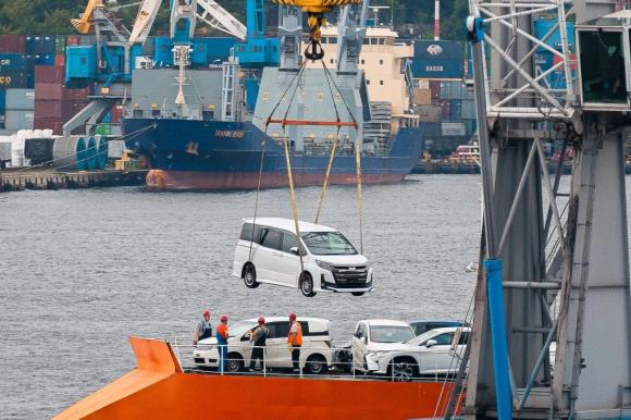 С 9 августа в Японии вступил в силу запрет на поставки в Россию ряда категорий автомобилей.