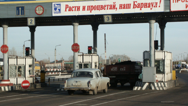 Стыдно перед гостями. Как барнаульцы отвоевали бесплатный проезд по Новому мосту — исторический материал altapress.ru
