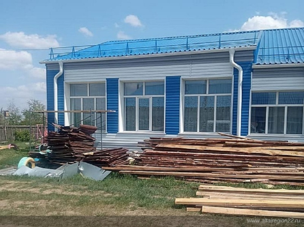 Учреждения образования в Алтайском крае отремонтируют за 100 млн рублей