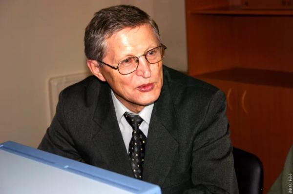 В Красноярске простятся с бывшим ректором Алтайского госуниверситета Валерием Мироновым