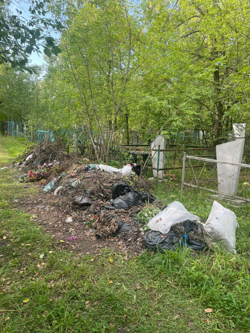 Булаев предложил отправить на кладбище главу Новоалтайска для наведения порядка