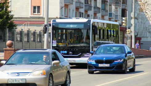 Как в Барнауле обновляют автопарки общественного транспорта