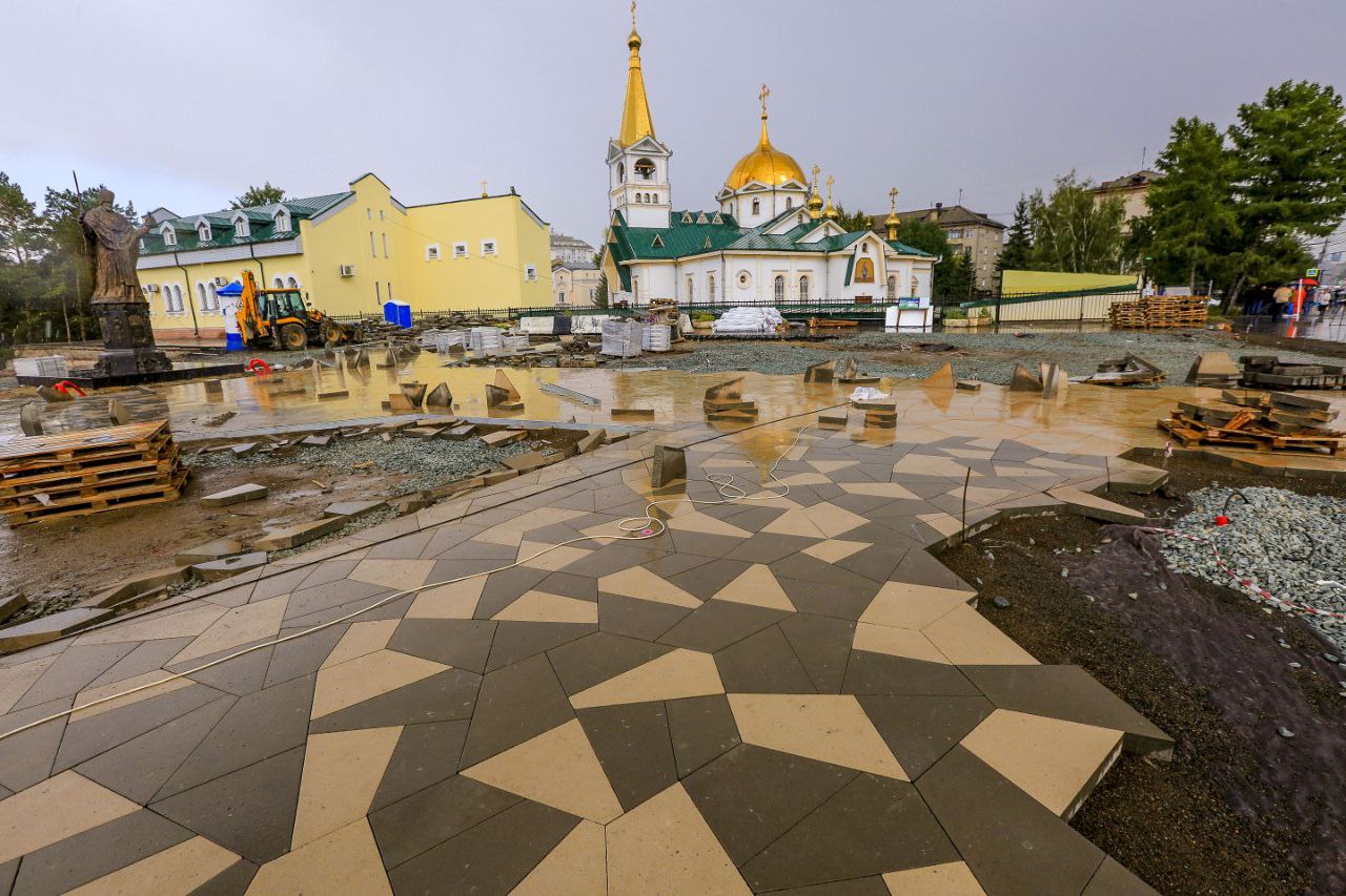 Мэр назвал срок завершения благоустройства сквера у цирка в Новосибирске