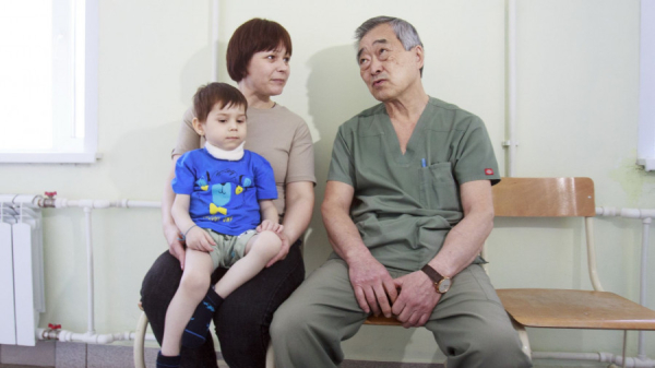 Ювелирный метод. Как в Алтайском крае лечат детей, родившихся без пищевода