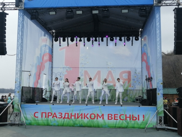 Как Барнаул празднует Первомай — трансляция altapress.ru