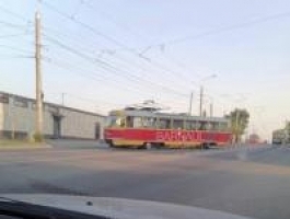 В Барнауле трамвай сходит с рельсов в одном и том же месте два дня подряд