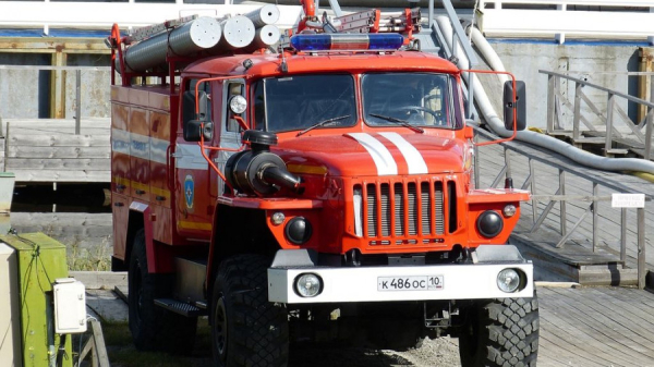 Вальс пожарных машин и яркий салют. Как отпразднуют Первомай в Барнауле, рассказали власти города