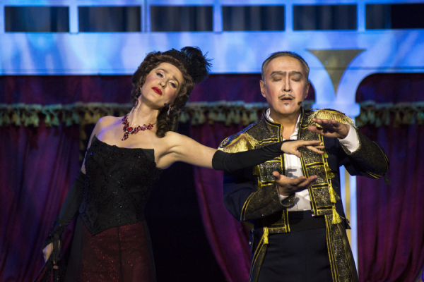 Женское счастье. Зачем нужно посмотреть оперетту «Веселая вдова» в Алтайском музыкальном театре